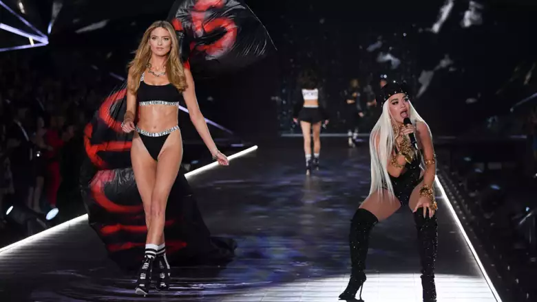 Victoria's Secret Fashion Show, Runway, New York, USA - 08 Nov 2018