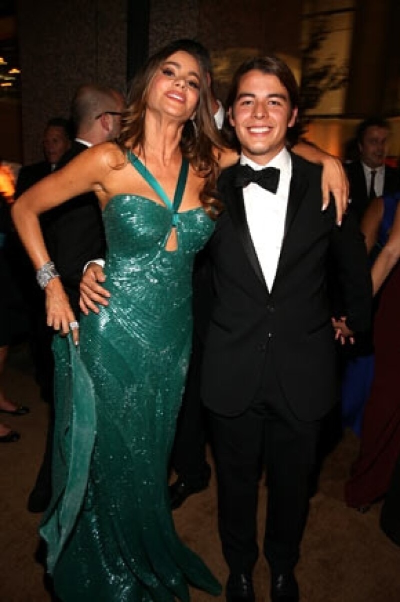 Manolo se ha convertido en el fiel acompañante de su madre.