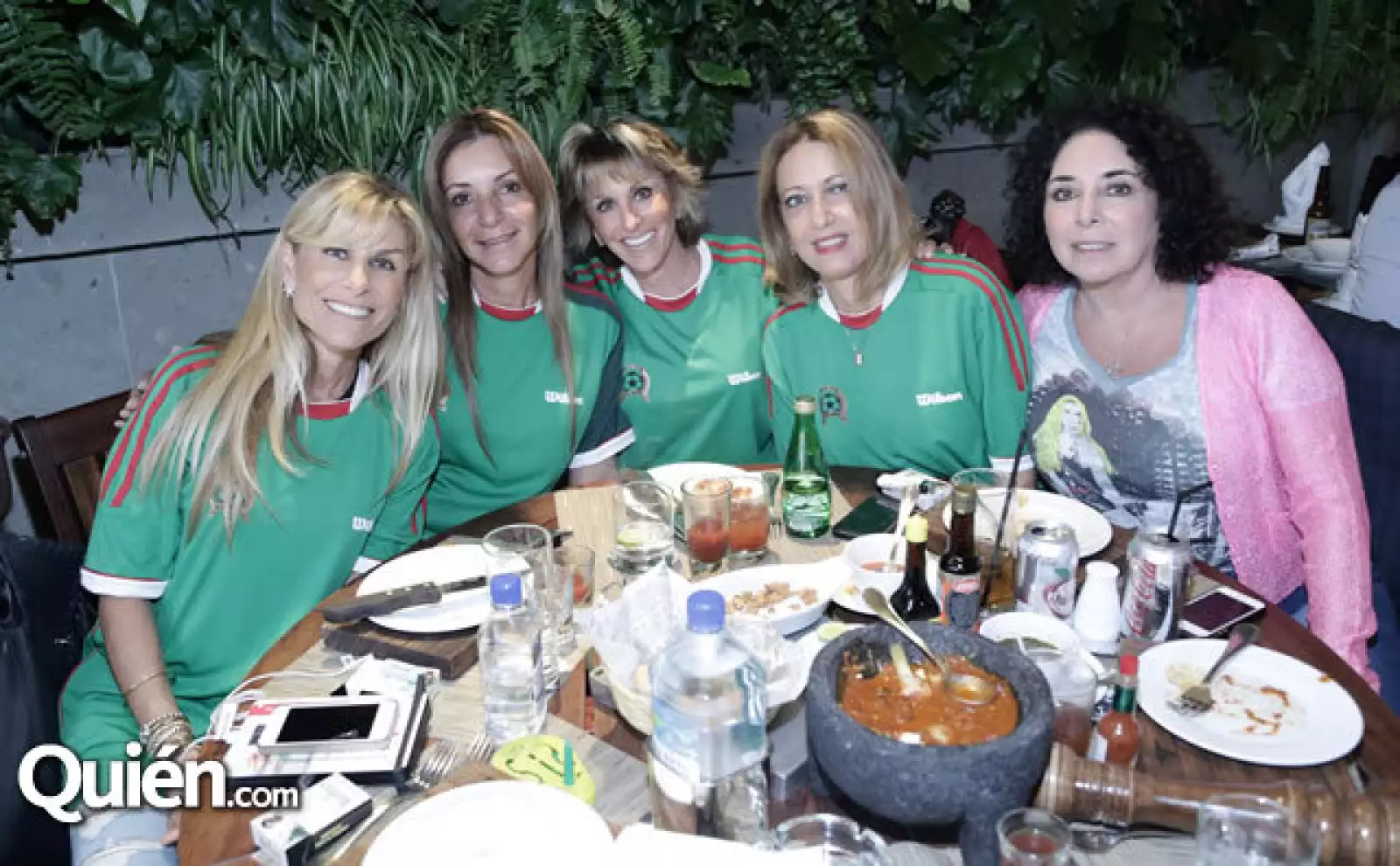 Bella Micha,Jemy Elo,Raquel Sacal,Tony Cassab,María Chayo Ponce