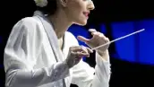 La directora de orquesta lanzará su próximo proyecto discográfico en el que incluye temas que grabó al lado de Natalia Lafourcade, Ely Guerra y Lo Blondo.