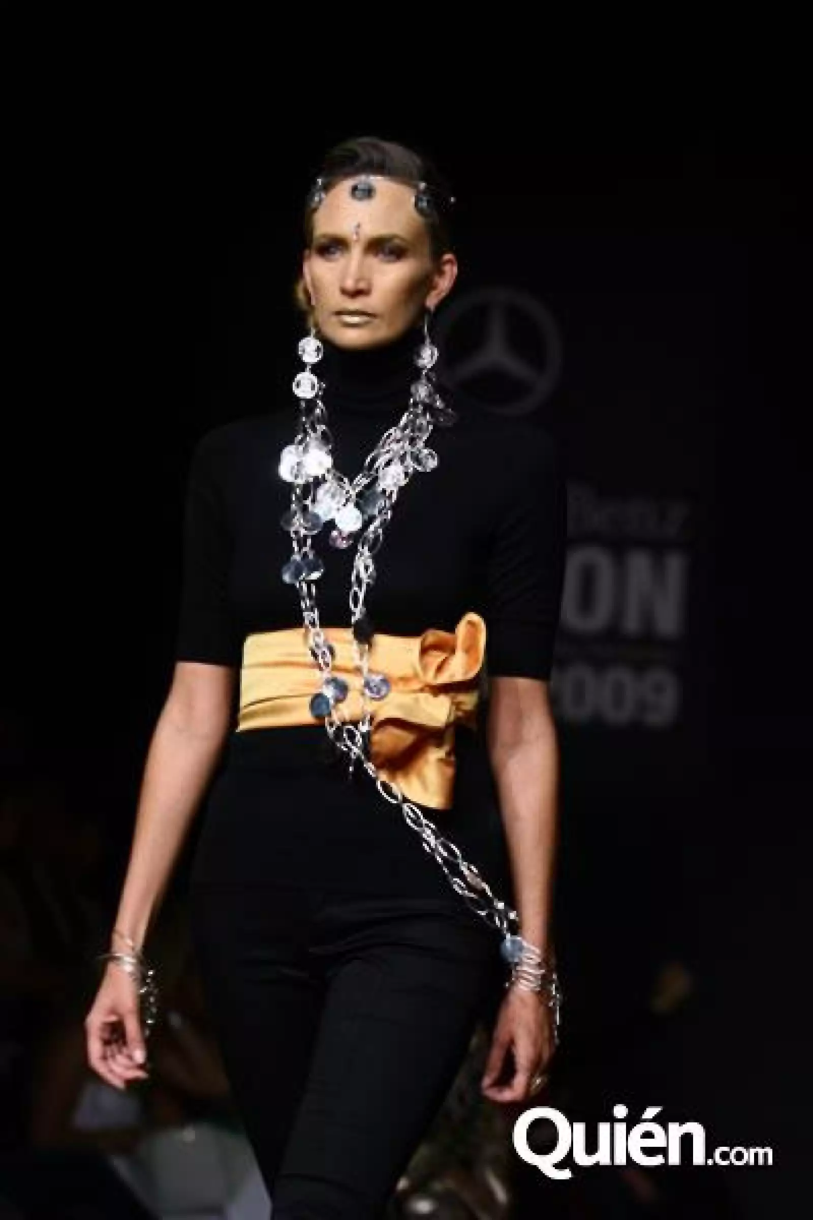 MF Pasarelas Tanya Moss, Delia González y Arturo Chavez