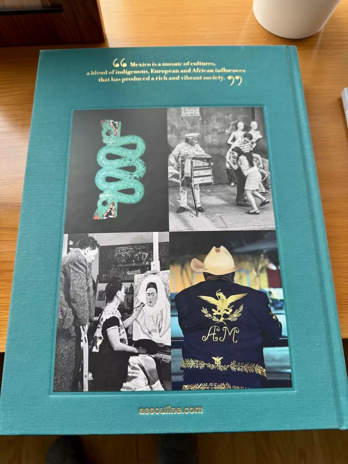 Mexico City un libro de editorial Assouline sobre la Ciudad de México