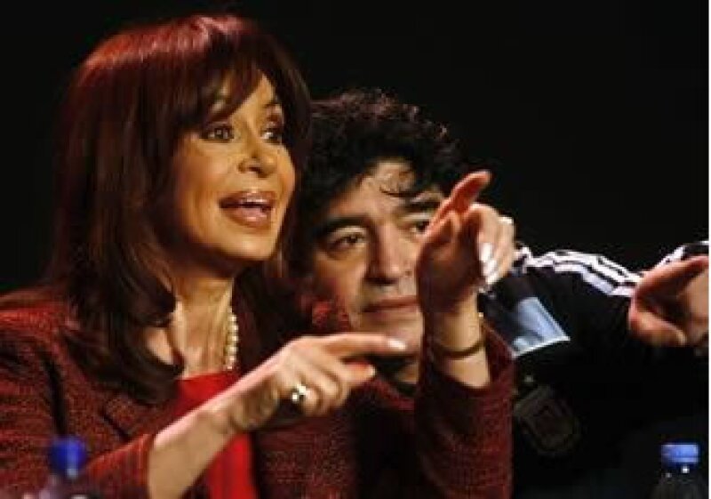 La mandataria argentina Cristina Fernández salió al rescate del futbol en su país. (Foto: (Archivo))