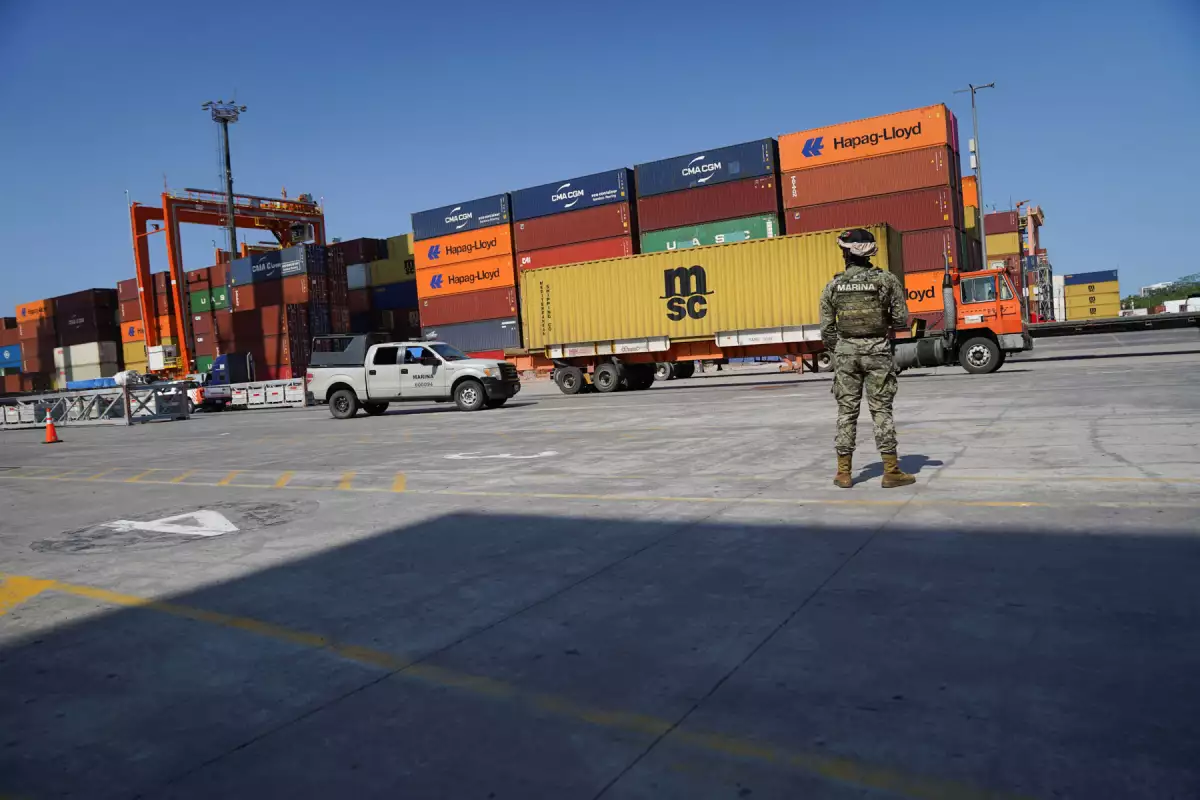 Las exportaciones mexicanas caen 5.7% en junio: Inegi