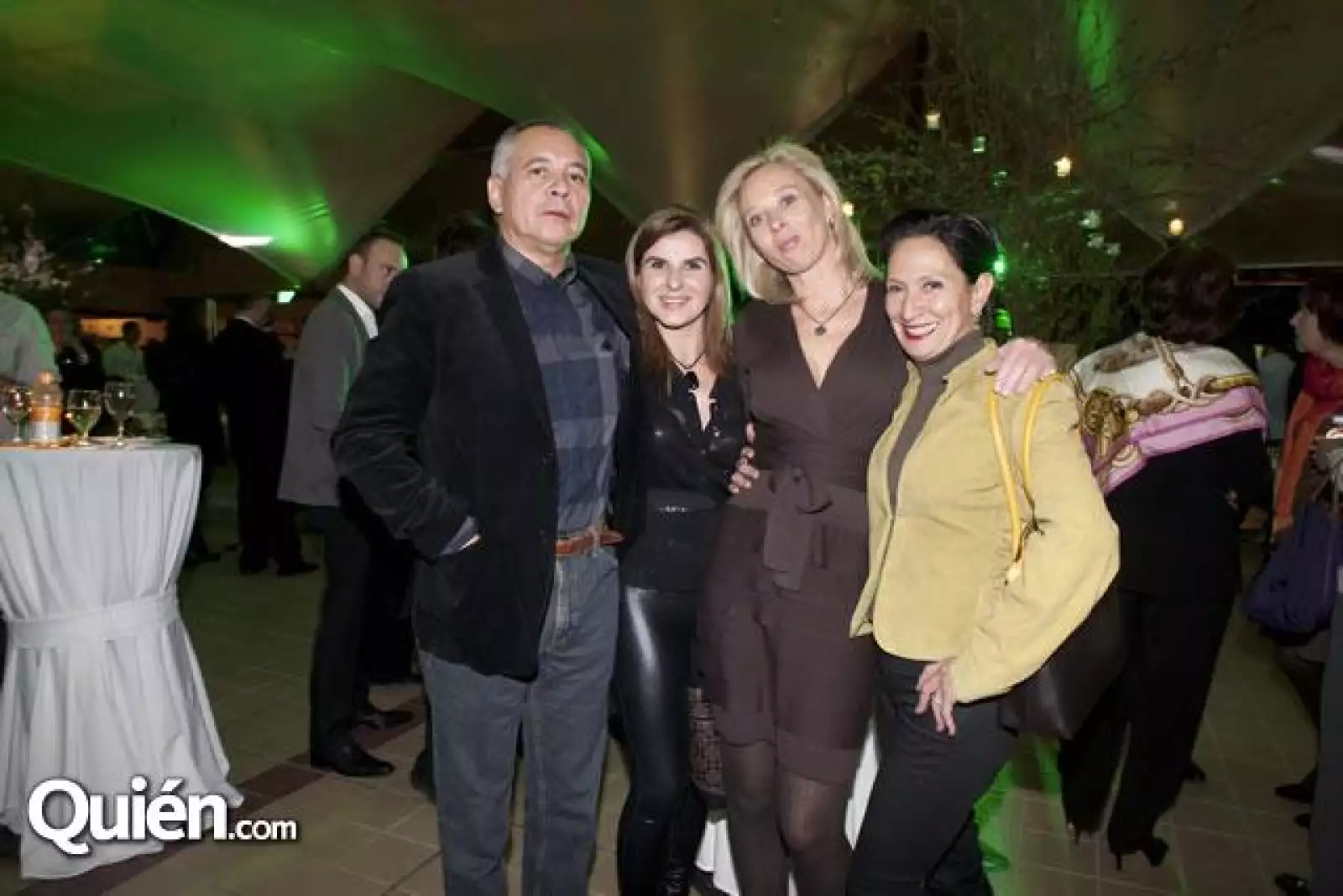 María Cosío,Joselo López Navarrete,Concha Caraza