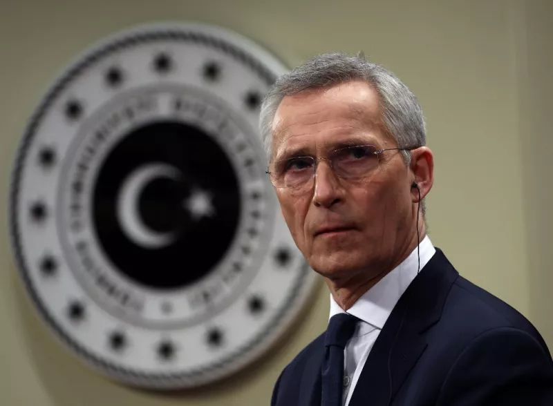 El secretario general de la OTAN, Jens Stoltenberg, da una conferencia de prensa. 