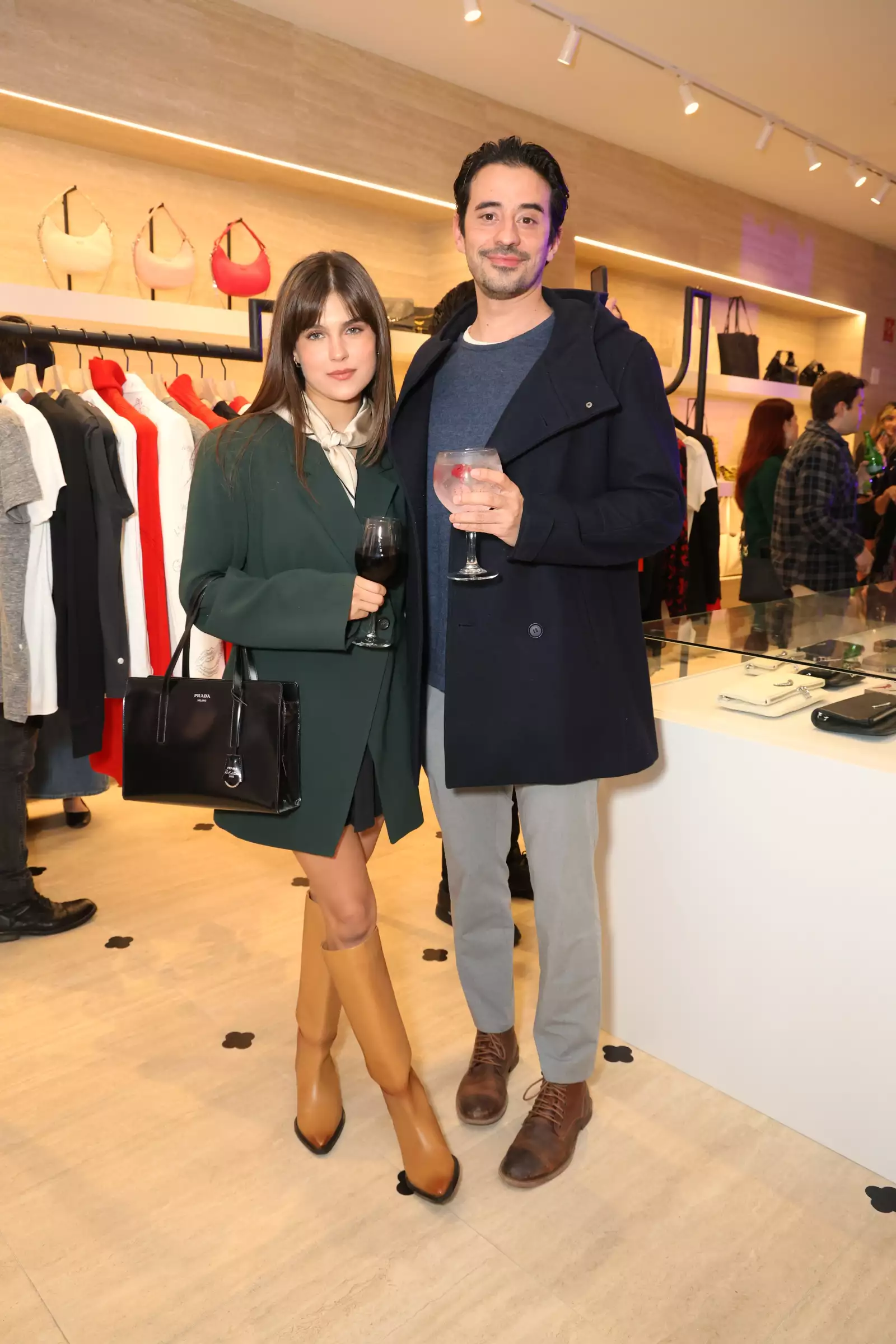Romina Poza  y Pablo Astiazaran 