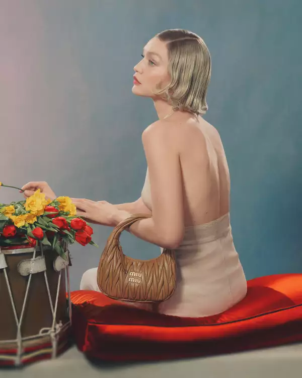 Wander Bag_Miu Miu ADV 2024 Bag Campaign (4).jpg