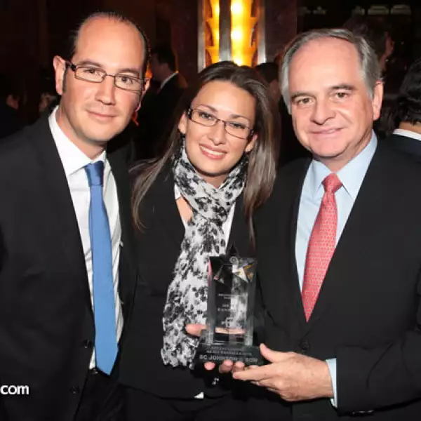 Carlos Marin,Gabriela Gomez,Eduardo ortiz Tirado