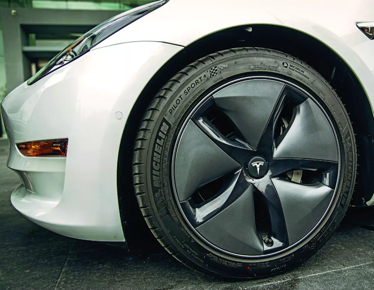 Michelin es proveedor de Tesla.