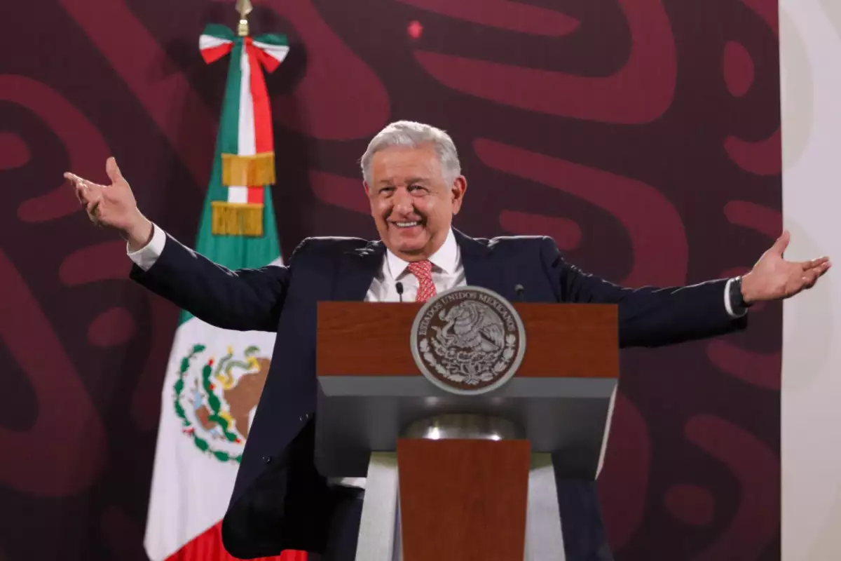 AMLO Mañanera Lunes-15