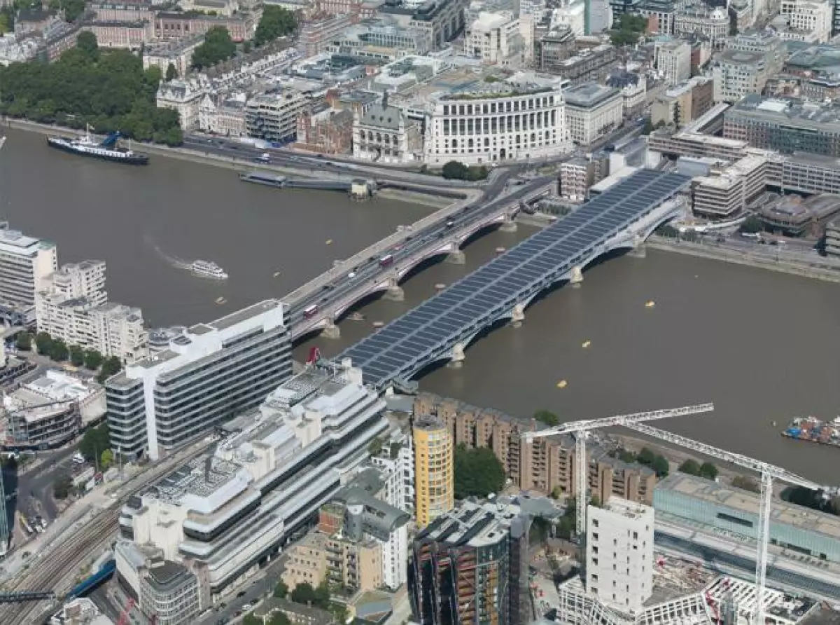 Puente solar m�s grande