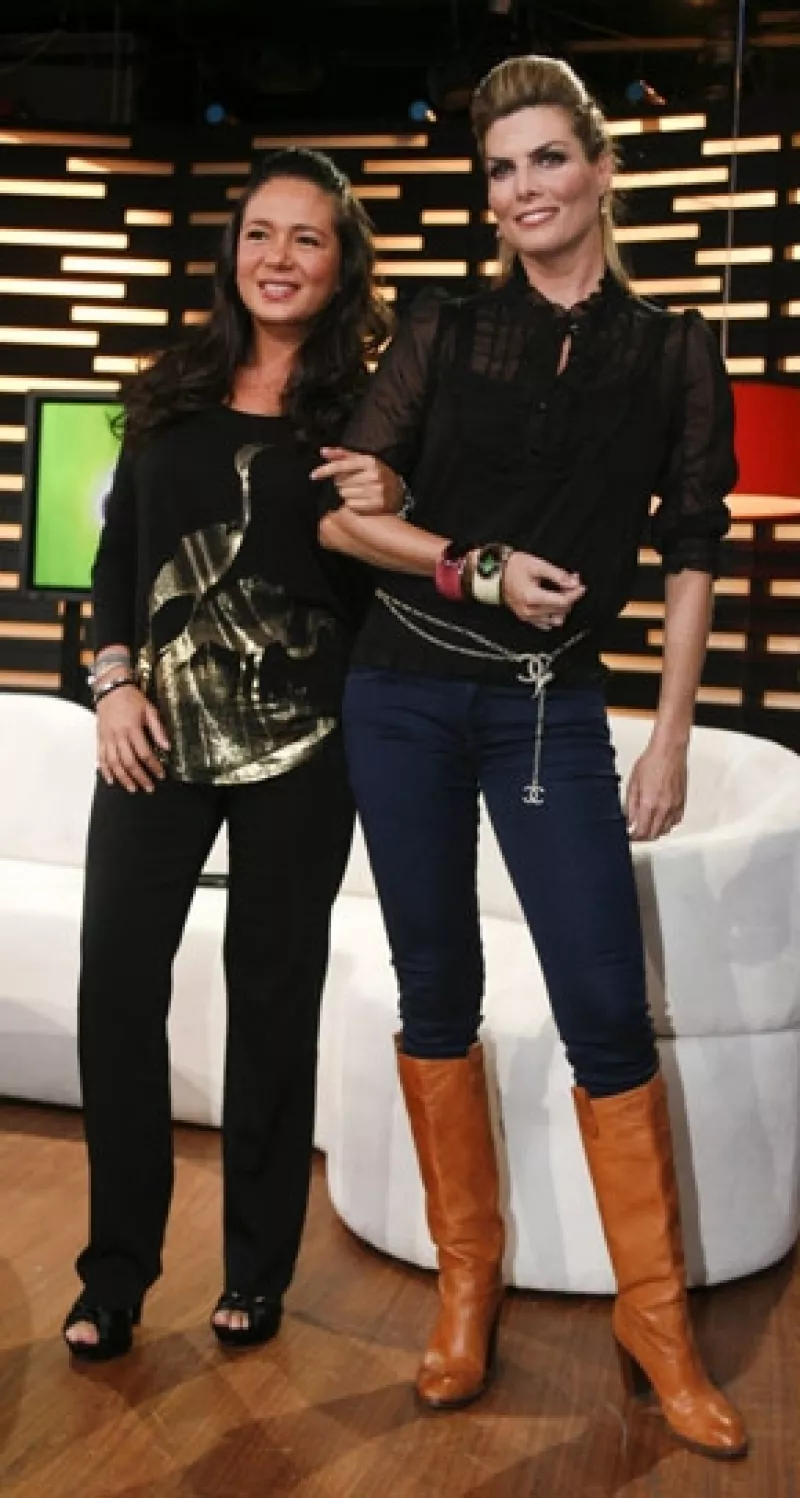 Con la presencia de Aleks Syntek, Montserrat Olivier y Yolanda Andrade celebraron los dos años de vida que tiene el programa, aunque juntas llevan 10 años.