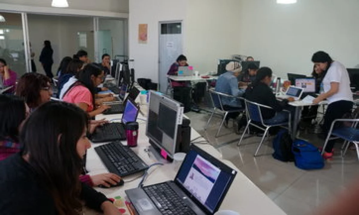 El proyecto capacitará a 27 chicas en 2015 y planea llegar a 200 en 2016. (Foto: Cortesía Laboratoria )