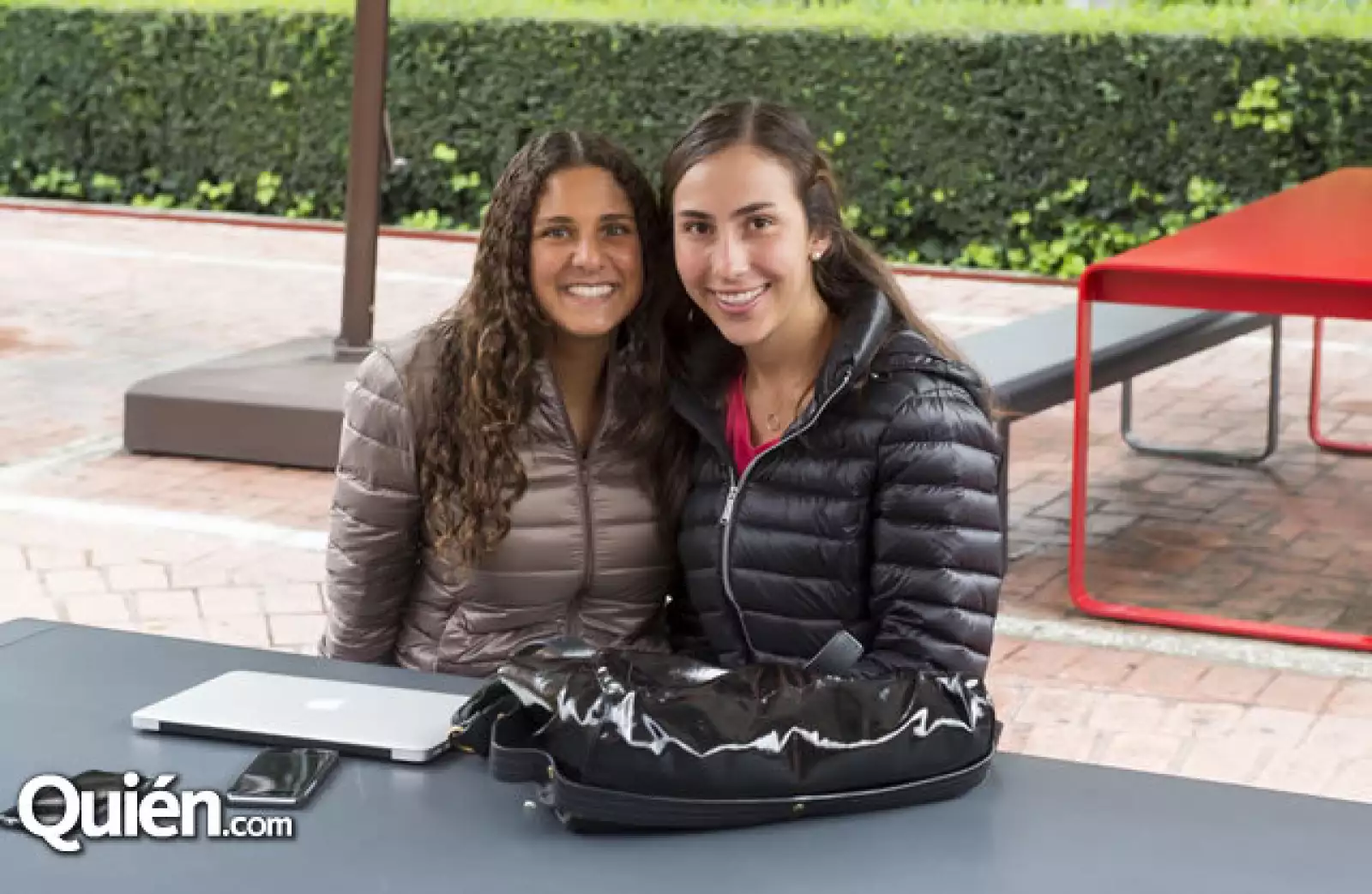 Regina Muñiz y Paula Martín