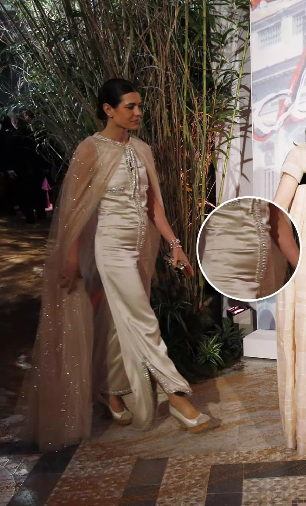 Más que llamar la atención por su outfit, Carlota Casiraghi denotó una pancita.