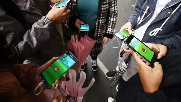 ¿Algo más que compañía?