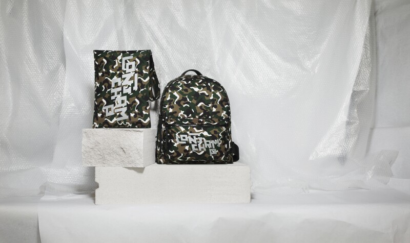 camouflage-a4-pouch-and-backpack.jpg