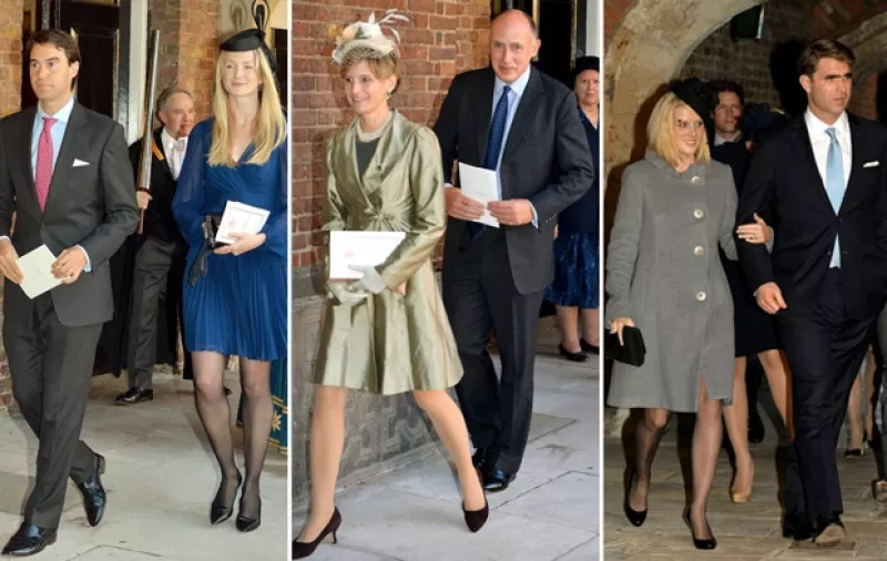 El día de hoy a las 15 horas de Londres, el príncipe George fue bautizado frente a los amigos y familiares más cercanos de los Duques de Cambridge.