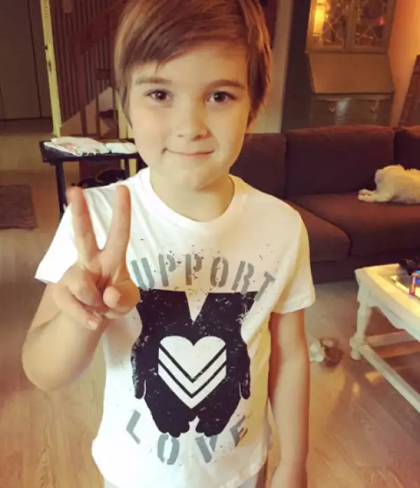 En la actualidad, Sammy tiene ocho años.