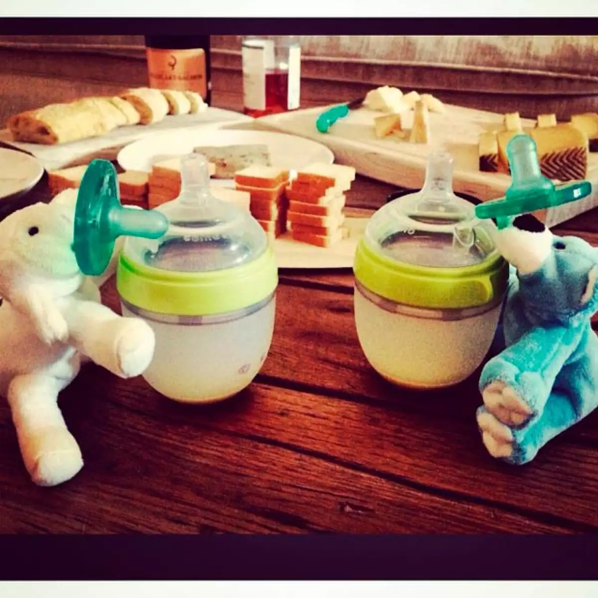 Zoe recibió el año llena de pañales y biberones.