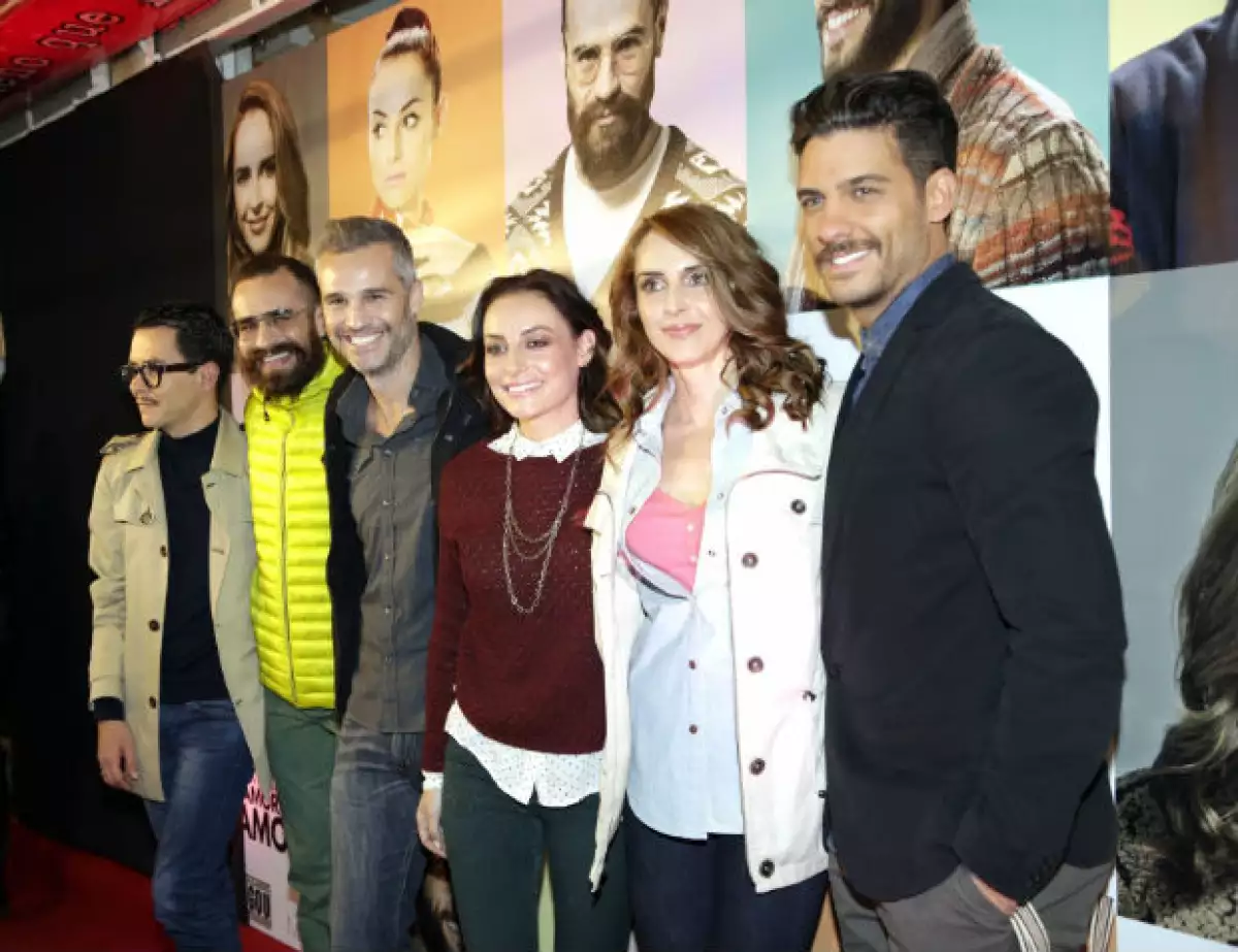 Después de su exitosa adaptación en la pantalla grande, esta historia de amor regresa a escena con un elenco que incluye a Irán Castillo, Marimar Vega, Erick Elías, Juan Pablo Medina y Jorge Poza.