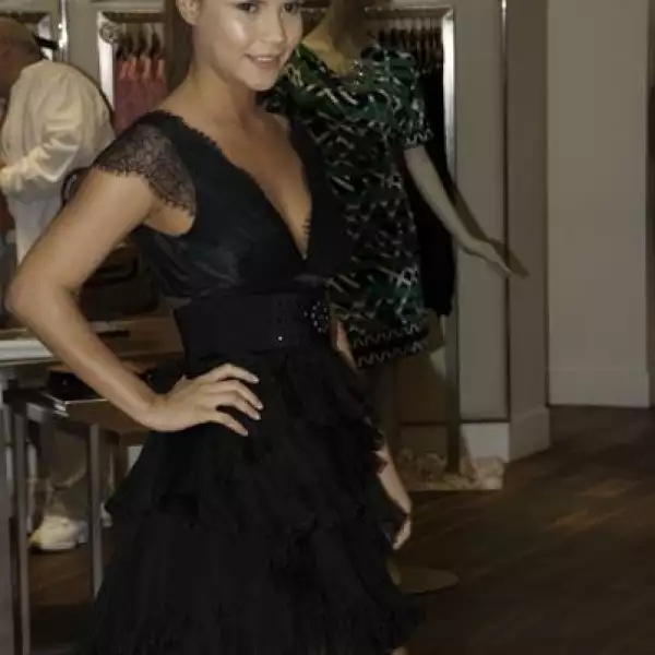 Inauguran tienda BCBG