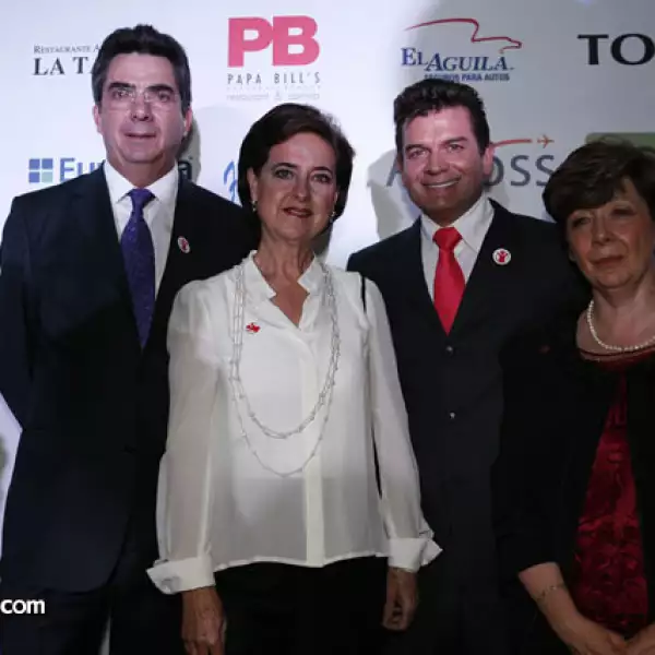 Juan Rivera, Cecilia Occelli, Sergio Basañez y María Josefina Méndez