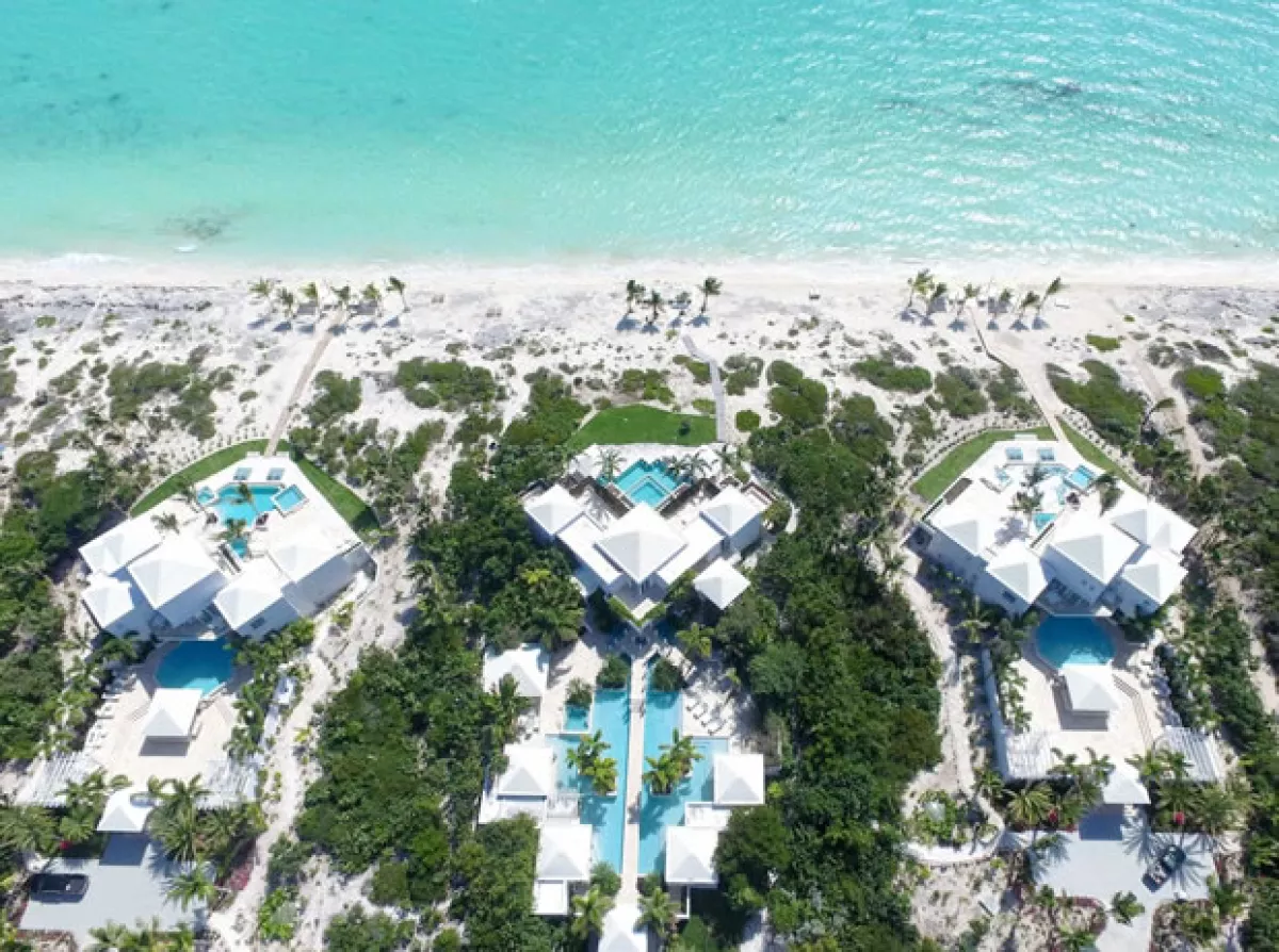 Kylie pasó su cumple en Las Islas Turcas y Caicos y se quedó en la propiedad conocida como Pearls of LongBay.