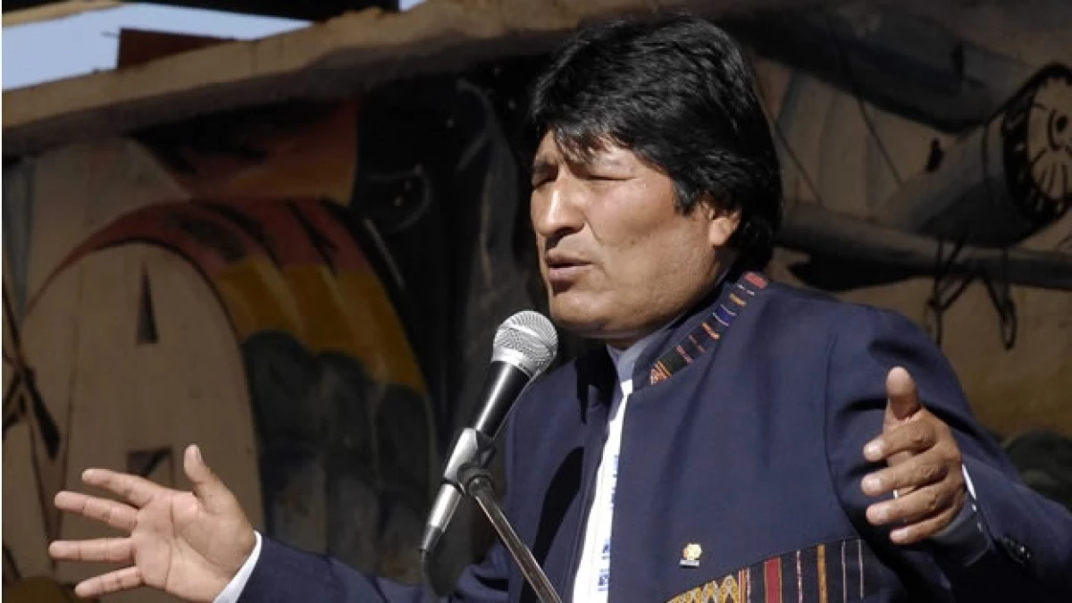 Evo Morales recibe a soldados bolivianos