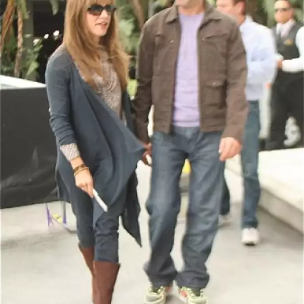 Robert Downey Jr. y su esposa, Susan Levin, fueron captados a su llegada al estadio.