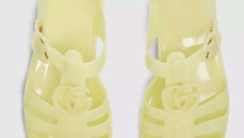 Jelly Sandals gucci.jpg