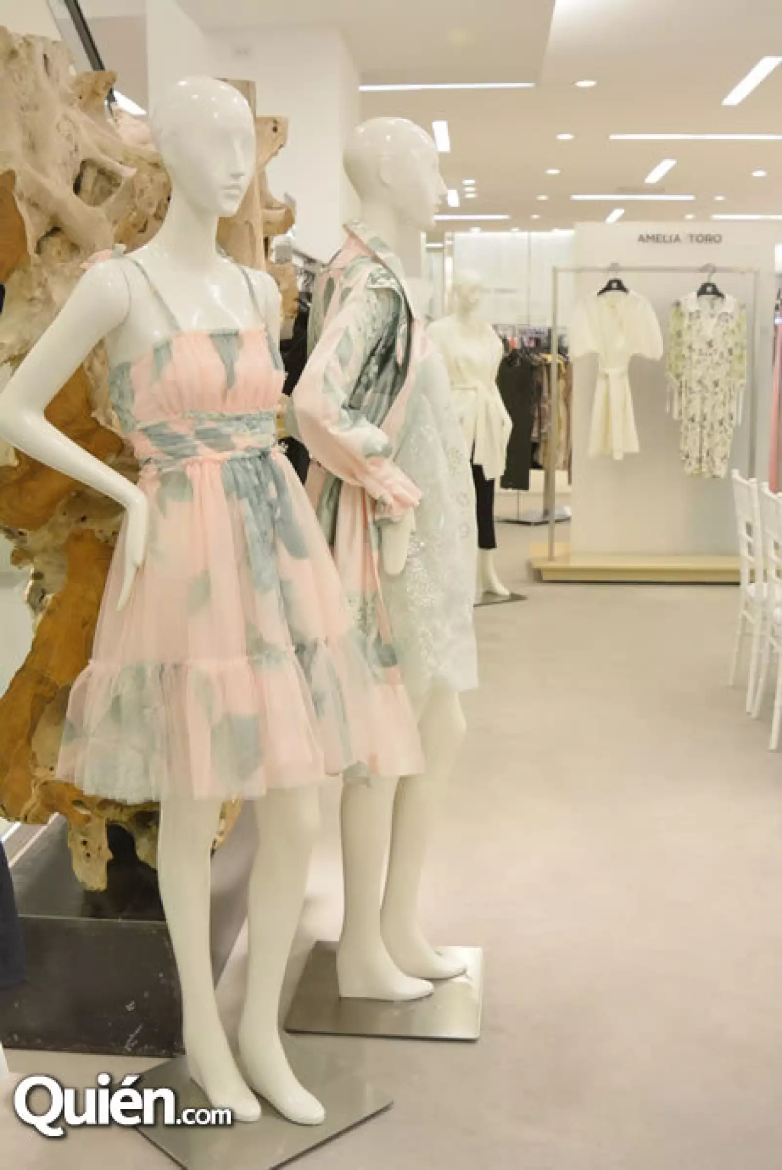 Lanzamiento Amelia Toro en Saks