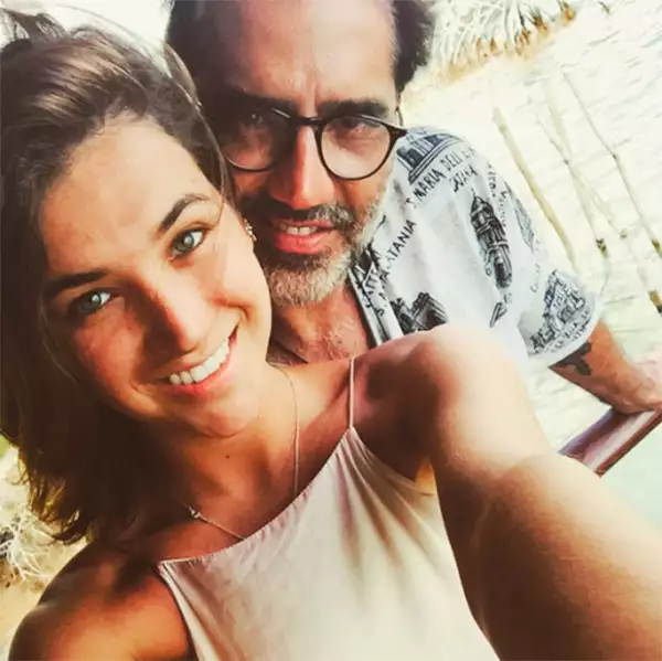 Después de varios meses de no saber nada de esta pareja, hoy aparecieron dos fotografías de Karla Laveaga en el Instagram del cantante, sin embargo, fueron eliminadas poco después. ¿Qué ocurre?