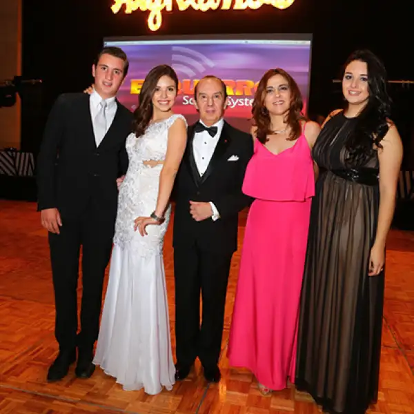 José Antonio Ramírez,María José del Cueto,Francisco del Cueto,Leslie Hulse y Camila del Cueto