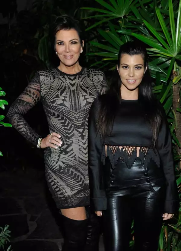 En primera instancia Kris y Kourtney no se parecen, sin embargo, con el throwback que publicó se ve evidente lo parecida que era a Kourt cuando era joven.