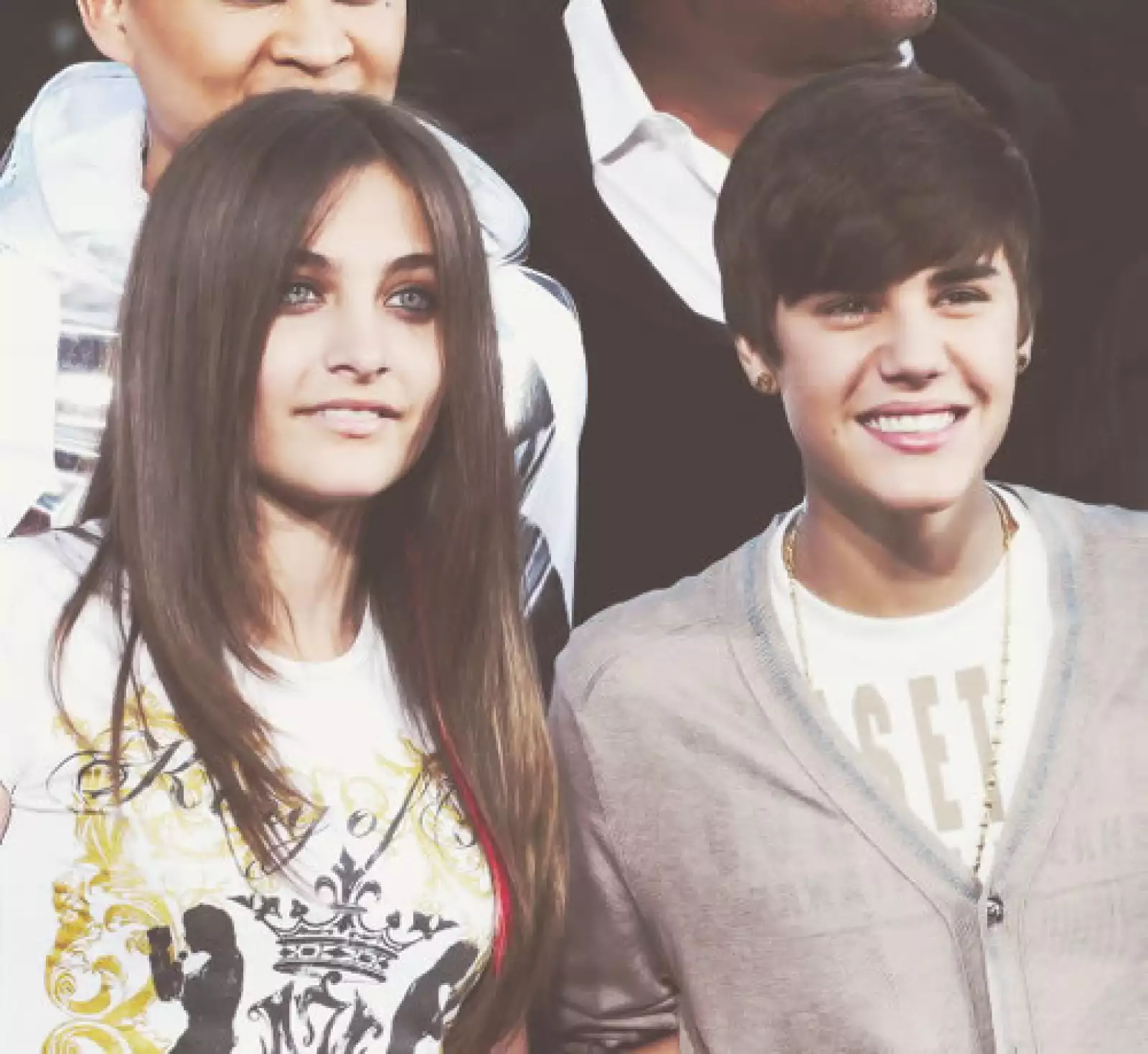 Justin también era mucho más joven entonces.