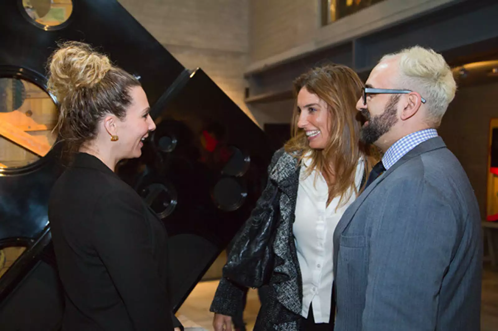 Zarina Rivera, María Colla y Héctor Falcón