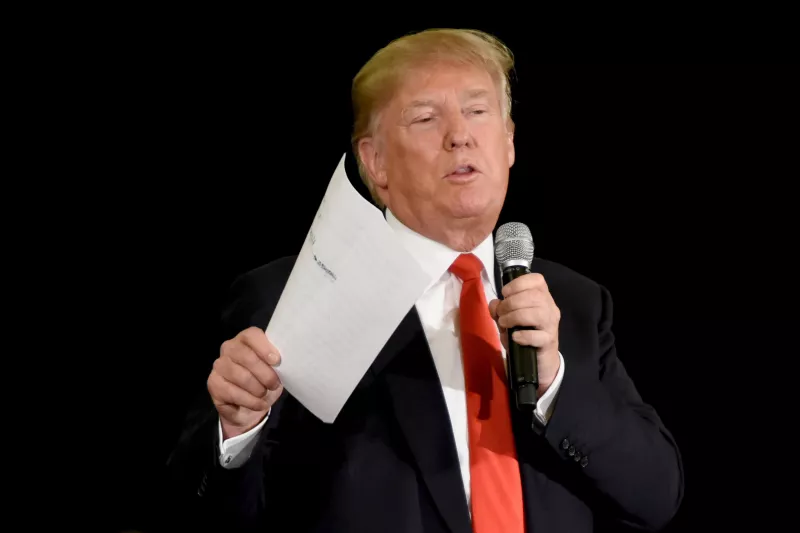 Diferentes organizaciones y políticos arremetieron contra los comentarios del magnate.