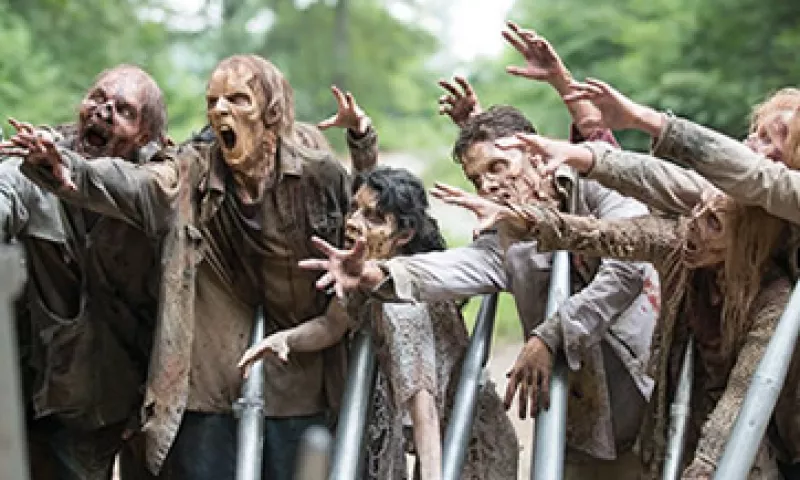 AMC obtiene cerca de 11 mdd en ingresos por episodio de The Walking Dead. (Foto: Facebook/TheWalkingDead )