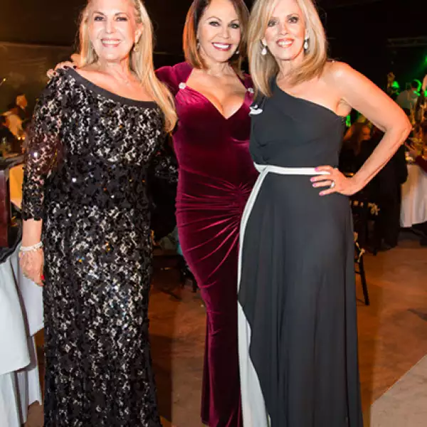 Lila Deneken,María Elena Salinas,Gilda Deneken