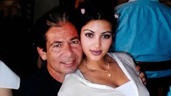 Robert Kardashian y Kim Kardashian