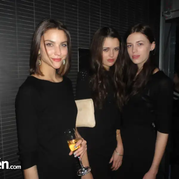 Taylor Vasi, Maikea Abma y Sarah Clickles