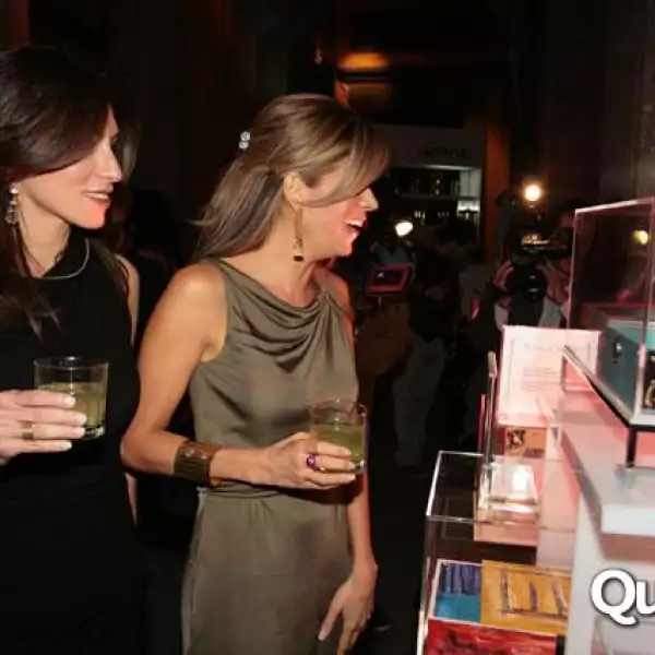 Cajas en subasta revive el arte