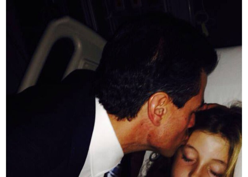 Así demostró EPN su cariño por la hija de su esposa.
