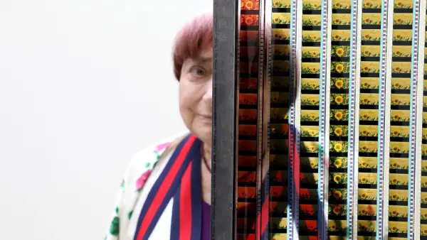 Vernissage Exposition Agnes Varda "Une Cabane De Cinema: La Serre Du Bonheur" At Galerie Nathalie Obadia