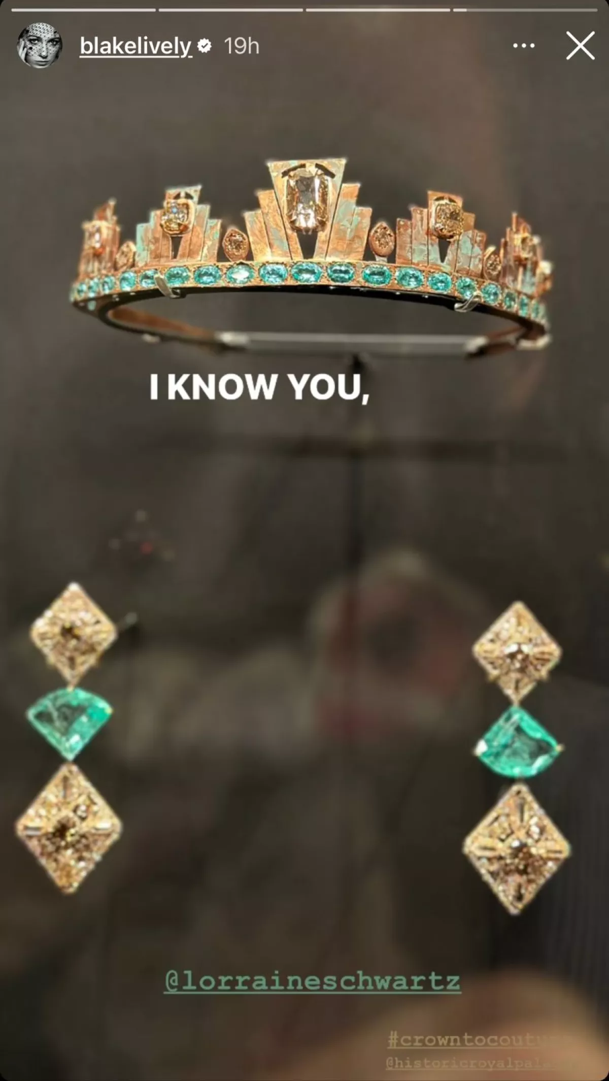 Las joyas y la corona que Blake Lively usó en la Met Gala 2022.