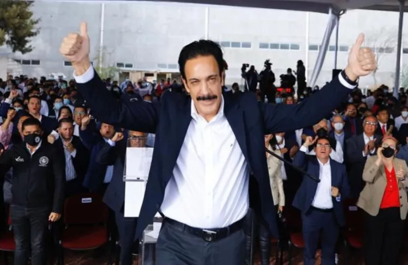 Omar Fayad se destapa como precandidato