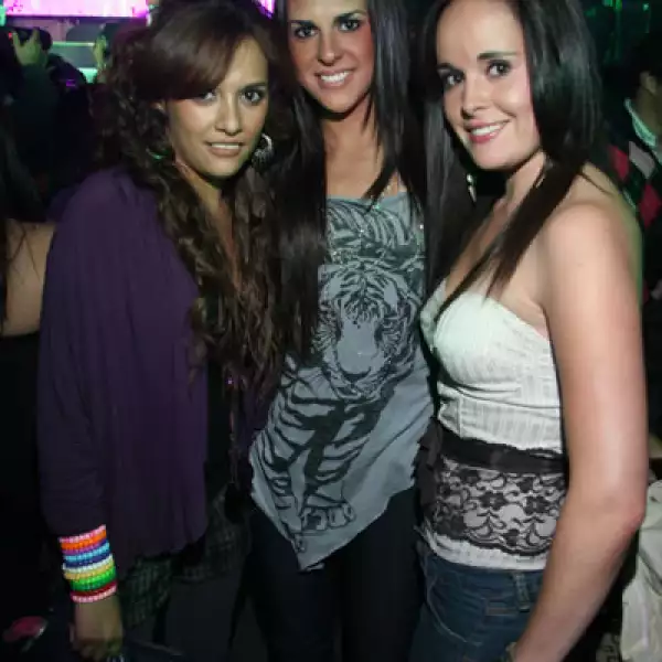 Inauguración New York Bar, Concierto Kalimba.