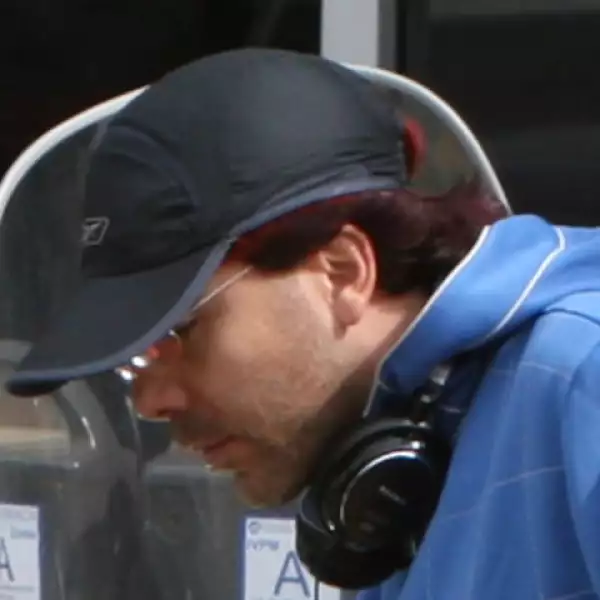 Cristian Castro estrena look